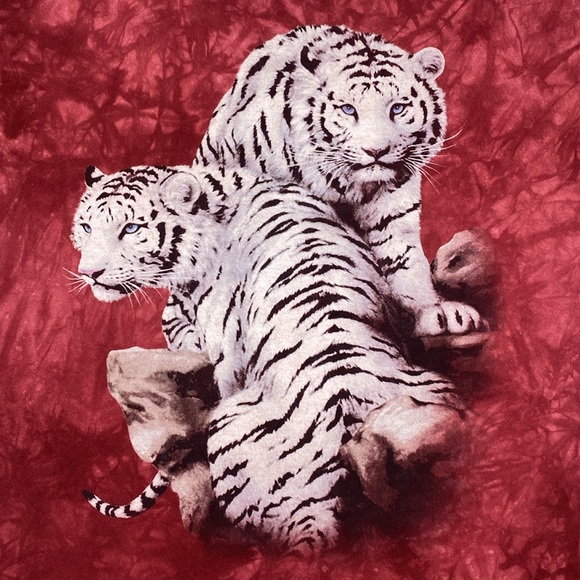 The Mountain Other - The Mountains White Bengal Tiger T-Shirt: Size Small/Medium